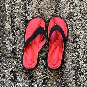 Pink memory foam flip flops